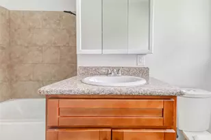 230 Bizerte St, Houston, TX 77022 - Photo 21