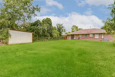 230 Bizerte Street, Houston, TX 77022 - Photo 29
