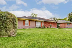 230 Bizerte St, Houston, TX 77022 - Photo 3