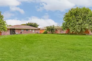 230 Bizerte St, Houston, TX 77022 - Photo 31