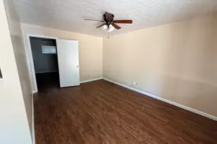 760 Cline St, Huntsville, TX 77340 - Photo 5