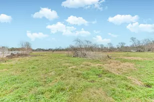 1300 N Battlebell Rd, Highlands, TX 77562 - Photo 7