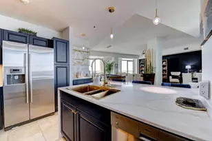 801 E Beach Dr, Galveston, TX 77550 - Photo 9