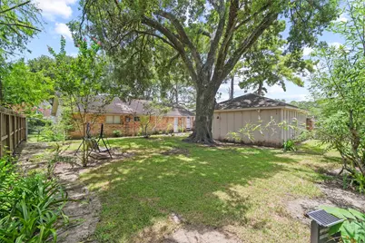 2001 Lamar Drive, Richmond, TX 77469 - Photo 11