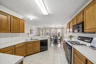 12906 Sandri Ln, Houston, TX 77077 - Photo 5