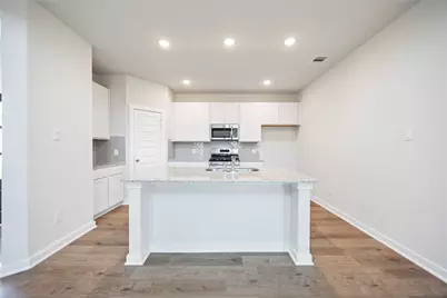 14951 N Ascot Bend Circle, Conroe, TX 77306 - Photo 9