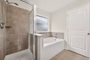 11823 Red Hummingbird Dr, Houston, TX 77047 - Photo 25