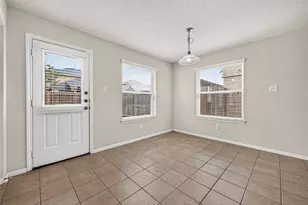 11823 Red Hummingbird Dr, Houston, TX 77047 - Photo 9