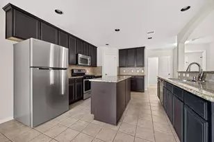 11823 Red Hummingbird Dr, Houston, TX 77047 - Photo 13