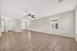 11823 Red Hummingbird Dr, Houston, TX 77047 - Photo 7