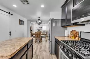14114 Pecan Hill Ct, Houston, TX 77048 - Photo 7