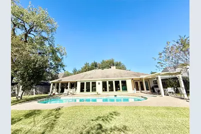 3915 Pleasant Valley Drive, Missouri City, TX 77459 - Photo 37