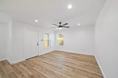 4154 Erby Street #A, Houston, TX 77087 - Photo 5
