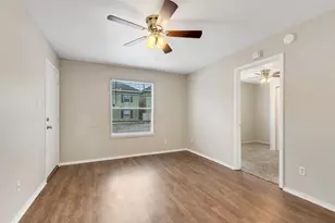 1512 Broadmoor Dr, Bryan, TX 77802 - Photo 7