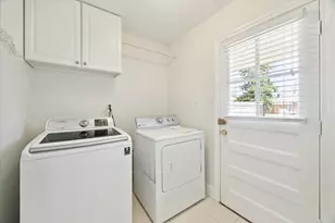 4530 T C Jester Blvd, Houston, TX 77018 - Photo 23