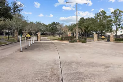 308 Willowood Drive, League City, TX 77573 - Photo 31