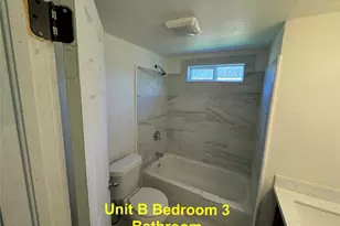 8214 Livingston St, Houston, TX 77051 - Photo 5