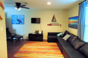 1914 52nd St, Galveston, TX 77551 - Photo 5