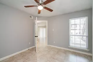 10555 Turtlewood Ct, Houston, TX 77072 - Photo 13