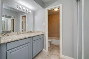 10555 Turtlewood Ct, Houston, TX 77072 - Photo 23