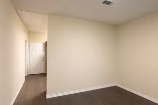 404 Gordon Dr, Livingston, TX 77351 - Photo 15