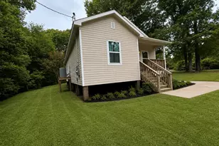 404 Gordon Dr, Livingston, TX 77351 - Photo 5