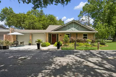 2102 Casa Rio Circle, Dickinson, TX 77539 - Photo 1