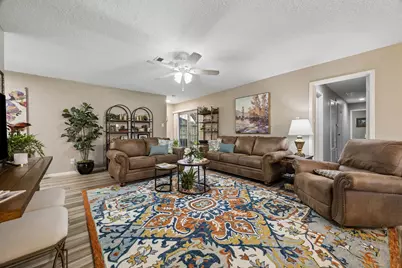 2102 Casa Rio Circle, Dickinson, TX 77539 - Photo 5