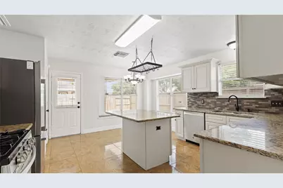 4602 Garden Meadow Drive, Katy, TX 77449 - Photo 9