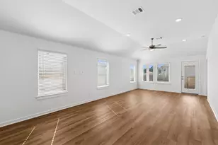 812 Vlg Brk Dr, Willis, TX 77378 - Photo 21