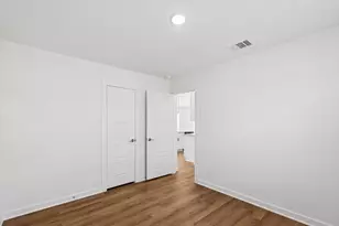 812 Vlg Brk Dr, Willis, TX 77378 - Photo 23