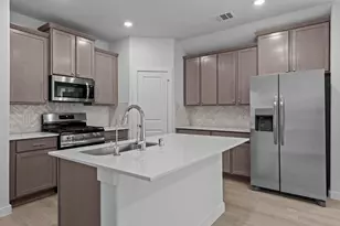 19281 Hazel Firs Ct, Magnolia, TX 77355 - Photo 3