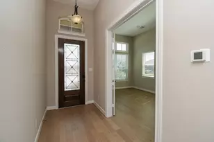 2008 Harrow Oak Ln, Pearland, TX 77089 - Photo 5