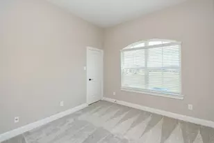 2008 Harrow Oak Ln, Pearland, TX 77089 - Photo 33