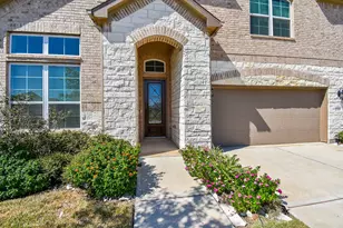 2008 Harrow Oak Ln, Pearland, TX 77089 - Photo 3