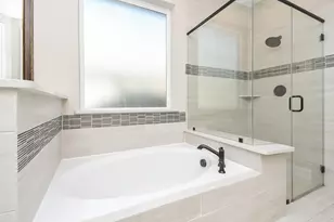 2008 Harrow Oak Ln, Pearland, TX 77089 - Photo 25