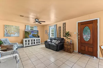 211 Crescent Drive, Pasadena, TX 77506 - Photo 5