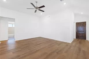 410 Magnetic Hill Dr, Crosby, TX 77532 - Photo 7