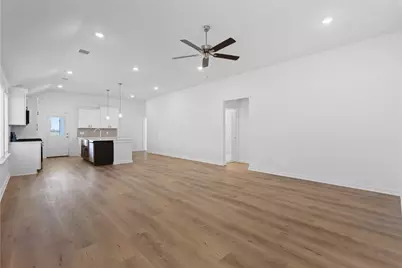 410 Magnetic Hill Dr, Crosby, TX 77532 - Photo 5