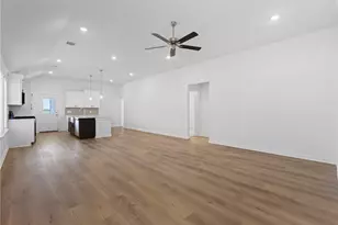 410 Magnetic Hill Dr, Crosby, TX 77532 - Photo 5