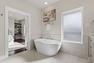 1444 W 34th 1/2 St, Houston, TX 77018 - Photo 19