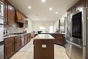2280 Longspur Ln, League City, TX 77573 - Photo 13