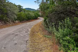 20804 Post Oak Dr, Leander, TX 78645 - Photo 3