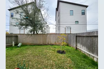10717 Madden Oaks Place, Houston, TX 77043 - Photo 33