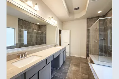 10717 Madden Oaks Place, Houston, TX 77043 - Photo 27