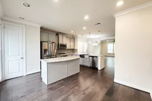 10717 Madden Oaks Pl, Houston, TX 77043 - Photo 15