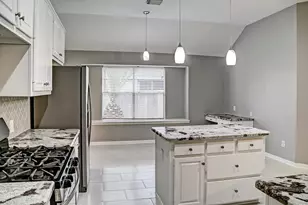 1925 Florida Dr, Seabrook, TX 77586 - Photo 9