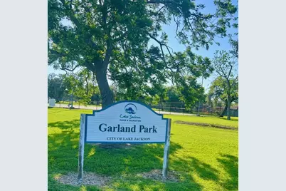 56 Garland Court, Lake Jackson, TX 77566 - Photo 27