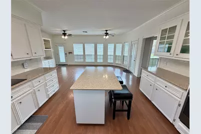 312 Timbercreek Drive, Lake Jackson, TX 77566 - Photo 15
