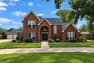 312 Timbercreek Dr, Lake Jackson, TX 77566 - Photo 1